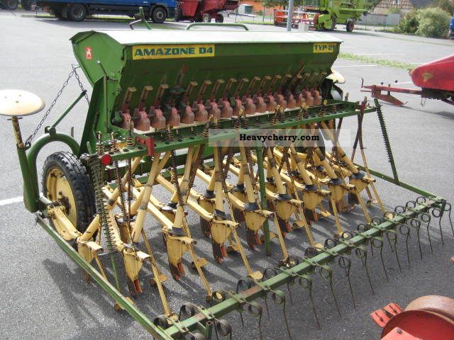 2011 Amazone  D4, 2.5 m wide Agricultural vehicle Seeder photo