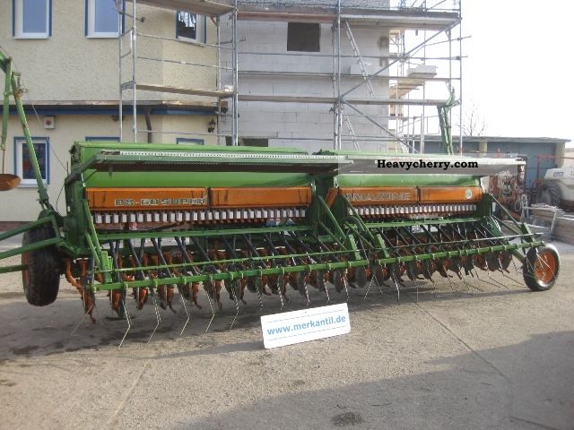 1993 Amazone  D8-60 Super Agricultural vehicle Seeder photo
