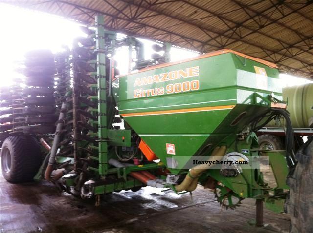 2002 Amazone  Cirrus 9000 Agricultural vehicle Seeder photo