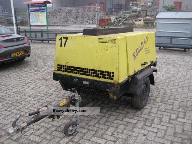 1990 Atlas  Compressor Construction machine Other substructures photo