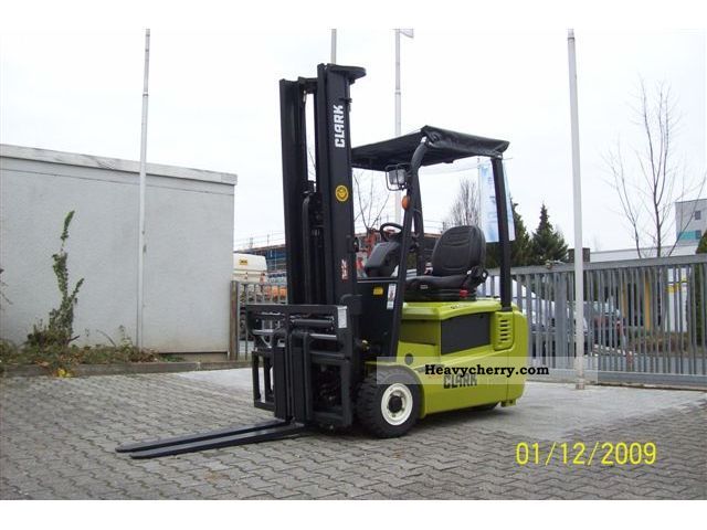 2009 Clark  GTX 16 Forklift truck Front-mounted forklift truck photo