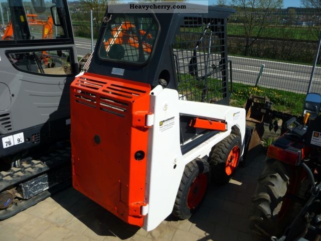2003 Bobcat  463 Skid Steer Construction machine Wheeled loader photo