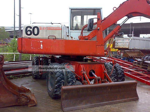 1984 Case  Poclain 60 PLB Construction machine Mobile digger photo