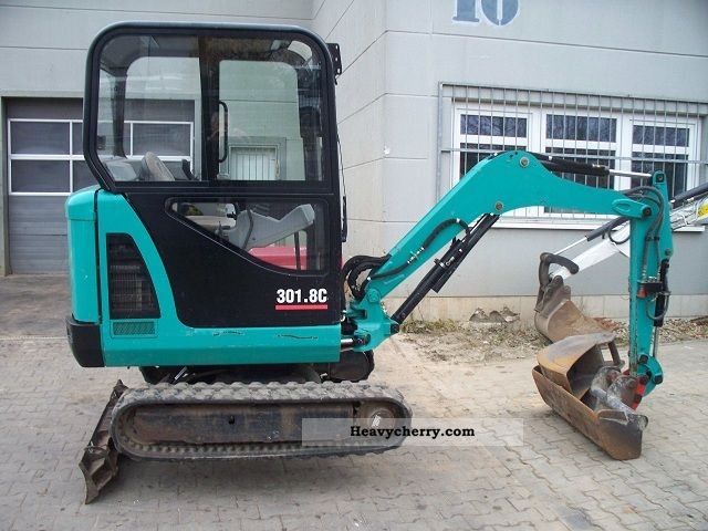 2006 CAT  301.8 C telescopic undercarriage Construction machine Mini/Kompact-digger photo