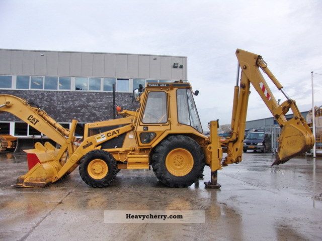 1990 CAT  438 II Construction machine Mobile digger photo