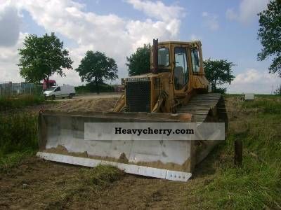 2011 CAT  D5H Construction machine Dozer photo