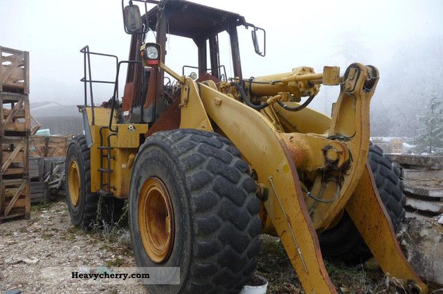 2002 CAT  966 G of fire damage Construction machine Wheeled loader photo