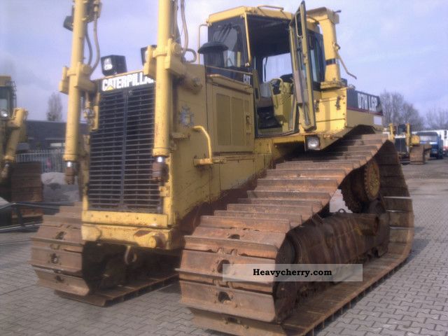1993 CAT  D7H LPG Construction machine Dozer photo