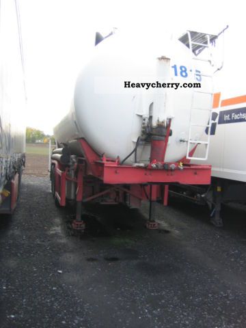 1991 Feldbinder  KIP 40.3 Compressor Semi-trailer Silo photo