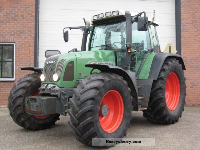 2002 Fendt  Airco 716 VARIO 50 km / pu Agricultural vehicle Tractor photo