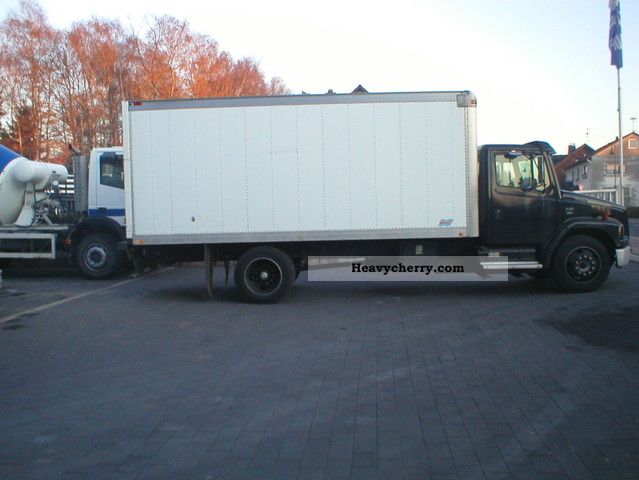 Freightliner trucks mercedes benz engines #7