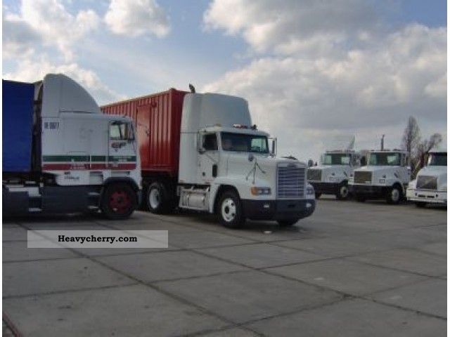 1999 Freightliner  FLD 150 Semi-trailer truck Standard tractor/trailer unit photo