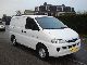 2001 Hyundai  H 200 2.5 Van or truck up to 7.5t Box-type delivery van photo 2