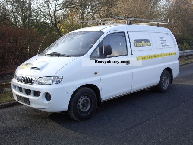 Hyundai H1 2005 Boxtype delivery van Photo and Specs