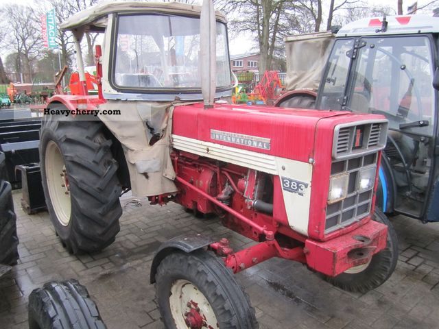 1968 IHC  383 Agricultural vehicle Tractor photo