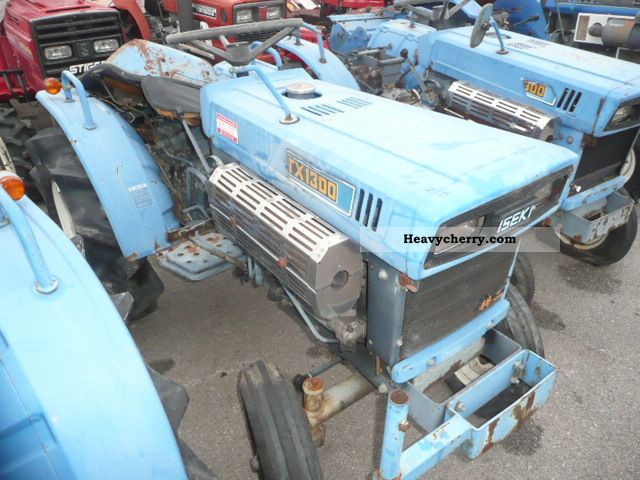 2011 Iseki  TX1300 weak engine Agricultural vehicle Tractor photo