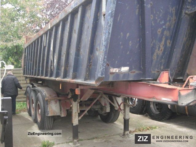 1982 Kassbohrer  Kässbohrer SKM 10-22L (steel trailers) Semi-trailer Tipper photo