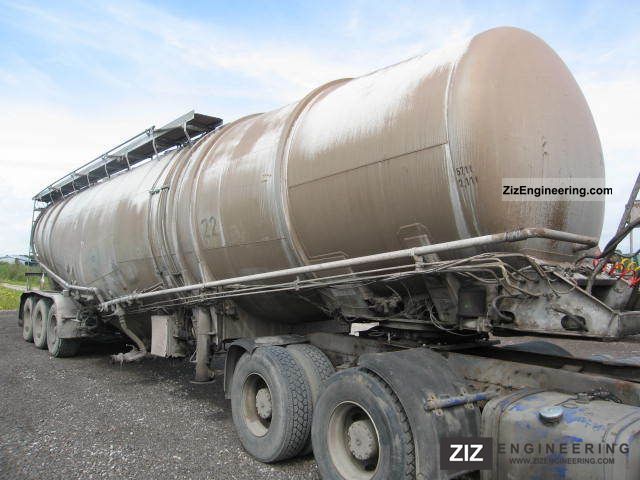 1988 Kassbohrer  Kässbohrer SSE 80/21-36 Semi-trailer Silo photo