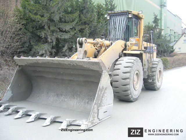 1991 Komatsu  WA 500-1 Construction machine Wheeled loader photo