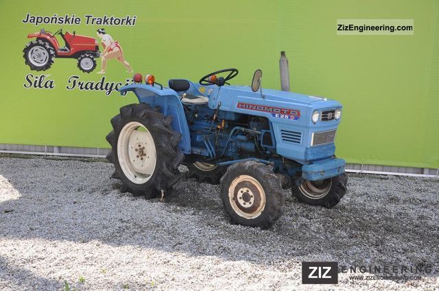 2011 Kubota  Hinomoto E25D 4x4 Agricultural vehicle Tractor photo