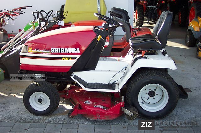 2011 Kubota  GT141 Agricultural vehicle Tractor photo