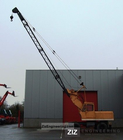 1984 Liebherr  A 921 Construction machine Construction crane photo