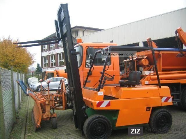 2011 Linde  H 40 D Forklift truck Rough-terrain forklift truck photo