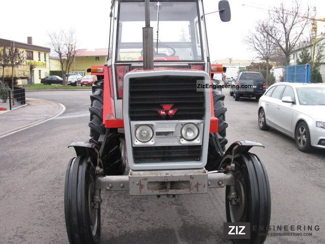 1981 Massey Ferguson  284 S Agricultural vehicle Tractor photo