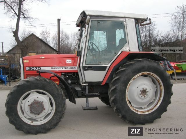 1994 Massey Ferguson  3070 Agricultural vehicle Tractor photo