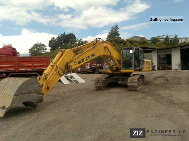 2006 New Holland  E 385 Construction machine Caterpillar digger photo