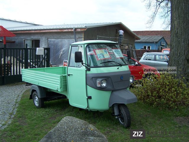 2011 Piaggio  APE TM Pick Classic Diesel Van or truck up to 7.5t Stake body photo