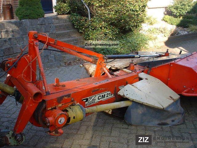 1985 PZ-Vicon  CM212 Agricultural vehicle Reaper photo