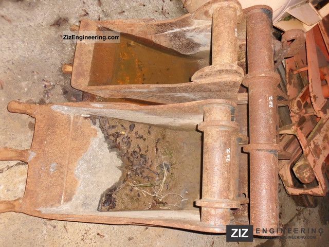 2011 Schaeff  Spoon Set - 3 Piece Construction machine Other substructures photo