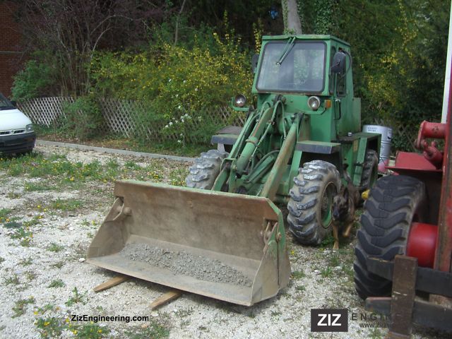 1980 Schaeff  SKL 501 + folding shovel and fork Construction machine Wheeled loader photo