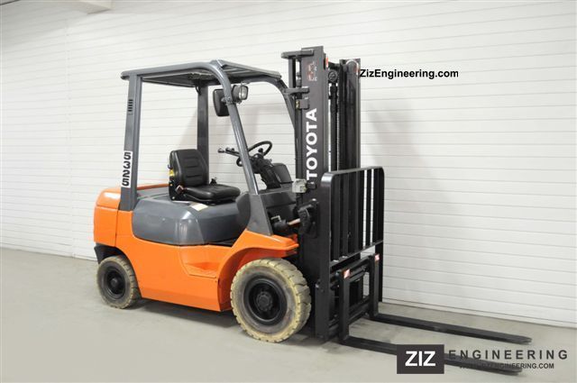 2002 Toyota  62-7FDF25 Forklift truck Front-mounted forklift truck photo