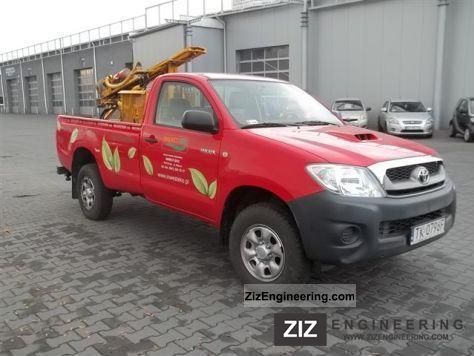2009 Toyota  HiLux + WIERTNICA Van or truck up to 7.5t Traffic construction photo
