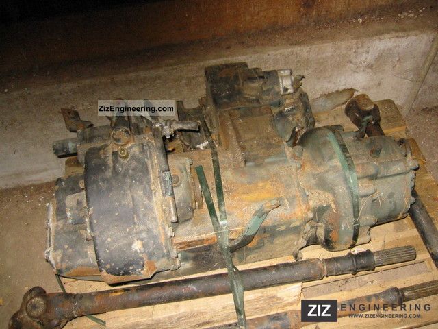 1985 Unimog  U 1200 / 424 gears and other parts Agricultural vehicle Tractor photo