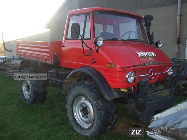 1975 Unimog  406 Van or truck up to 7.5t Three-sided Tipper photo