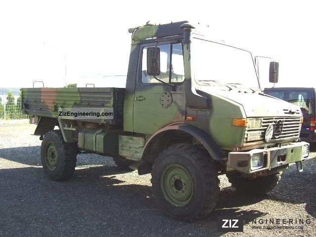 1982 Unimog  U 1300 L platform with front PTO for Seilwin Van or truck up to 7.5t Stake body photo