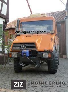1993 Unimog  408/10 Van or truck up to 7.5t Tipper photo