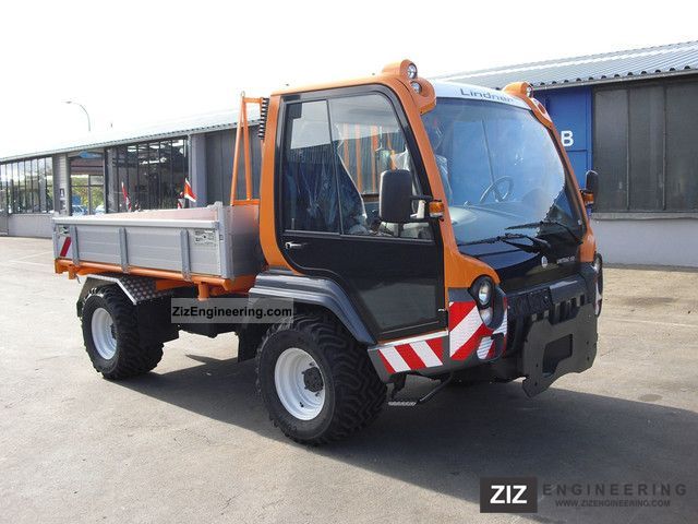2011 Unimog  Lindner Unitrac 102 municipal vehicle demonstrator Van or truck up to 7.5t Three-sided Tipper photo
