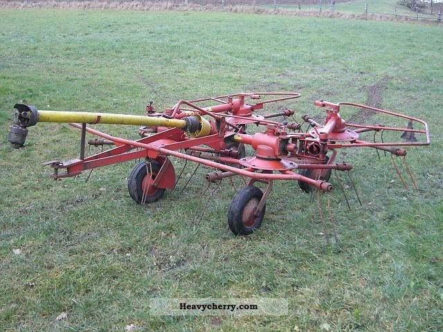 2011 Niemeyer  Tedder, Kreisler, 4.6 m working width Agricultural vehicle Haymaking equipment photo