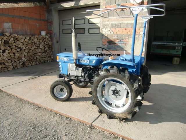 2011 Iseki  TS1910 Agricultural vehicle Tractor photo