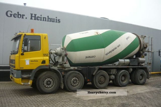 2001 Ginaf  M 5250 10x6x6 Karrena 13 cubik Truck over 7.5t Cement mixer photo