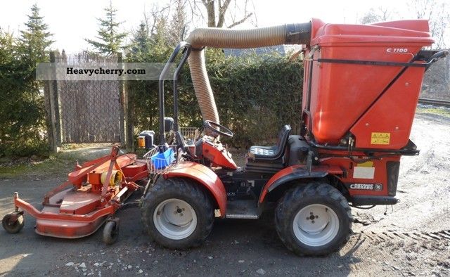 2011 Carraro  TTR 4400 Agricultural vehicle Tractor photo