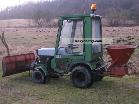 2011 Gutbrod  s2400d Agricultural vehicle Farmyard tractor photo
