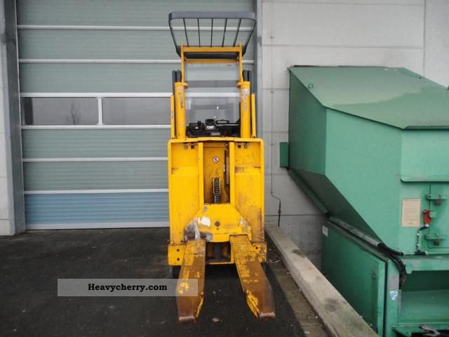 2011 Jungheinrich  ECP 100-3 ZG ZZ 140-280 Forklift truck High lift truck photo