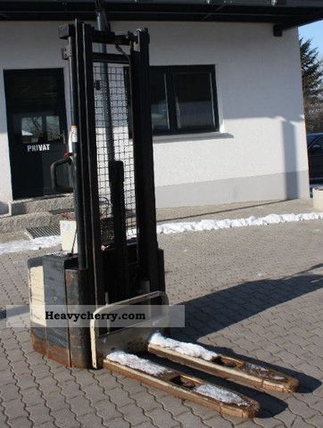 2000 Crown  WE 2300 - 1.25 electric Hubameise Forklift truck Low-lift truck photo