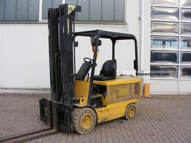 1999 Daewoo  B 30 S-2 Forklift truck Front-mounted forklift truck photo