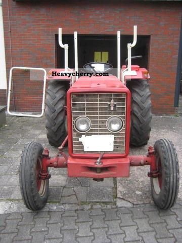 1968 IHC  423 Agricultural vehicle Tractor photo